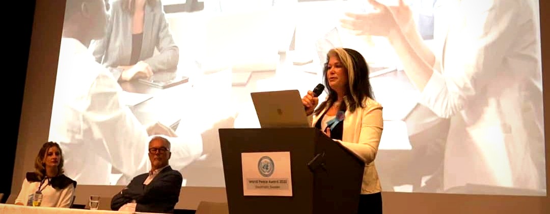 Maria Dolores speaking at the World Peace Awards in Stockholm